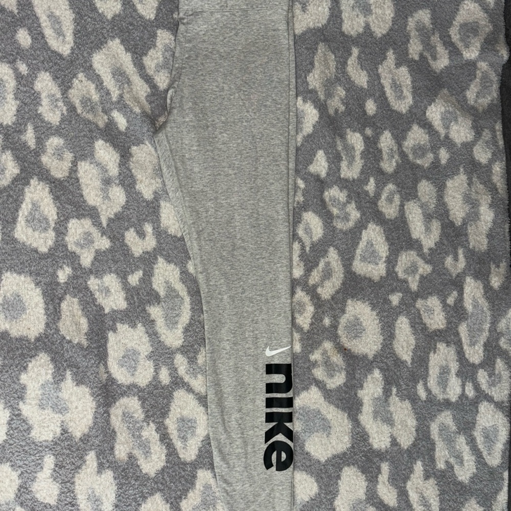 Nike leggings
